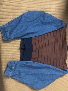 Stylish Cardigan with Denim Sleeves