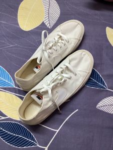 Nike Canvas Casual Shoes