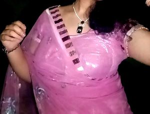 Elegant Pink Saree with Delicate Details