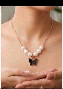 Butterfly Pearl Necklace