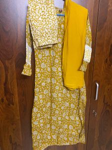 🔆Yellow Floral Kurta Set🔆
