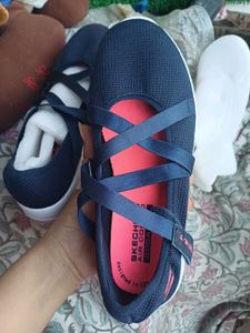 sketchers girls navy blue ballet slip on sneakers