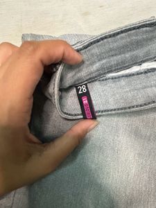 HOTTIE- ANKLE JEALOUS 21 faded Grey Jeans
