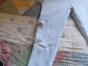 Light Wash Frayed Hem Cargo Jeans
