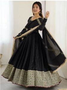Elegant Black Embroidered Anarkali🧿👀