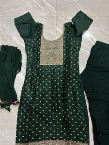 Elegant Green Banarasi Saree