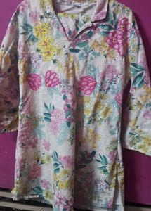 Beautiful Floral Embroidered Kurta
