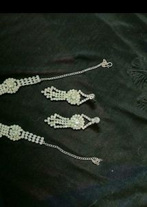 Combo Of 3 AD Necklace And Korean Clips