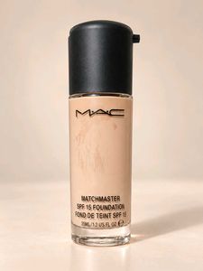 MAC Matchmaster SPF 15 Foundation