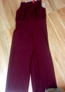 Jumpsuit with concealed Zip Closure