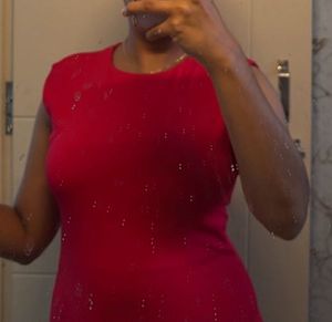 Red Sleeveless Top