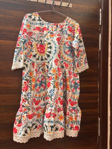 Floral Print Tiered Cotton Dress with Lace Detaili