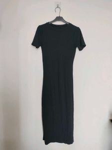 Green Turtle Neck &amp; Black Bodycon Dress Combo