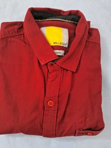 Men's Burgundy Button-Up Shirt