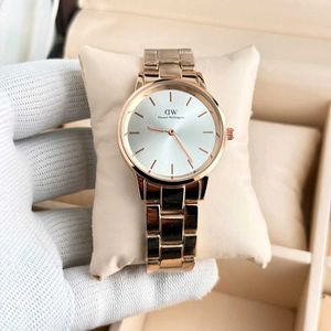 DANIEL WELLINGTON PREMIUM QUALITY LADIES WATCH AT