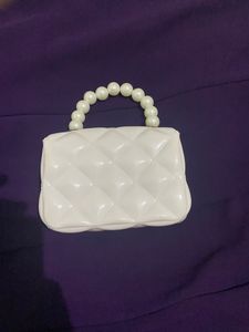 White Pearl Slingbag
