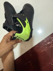 Kipsta Soccer Cleats