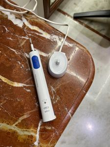 Oral B Electric Toothbrush