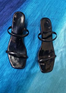 Sleek Black Strappy Sandals