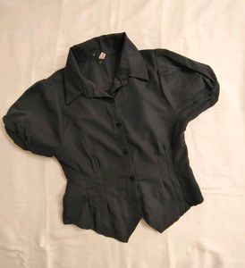 waist snatching Black Button-Up Shirt