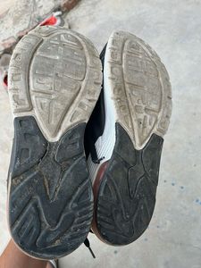 Men's Black Sports Shoes