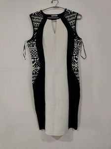 Black & White Geometric Sleeveless Dress