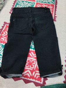 black cropped pants