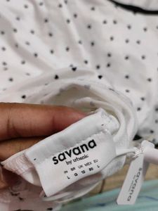 Savana Cute Black Heart Pattern Puff Sleeve Top