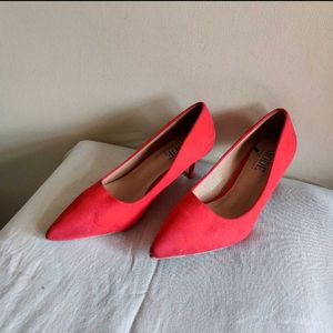 🆕 Chic Red Pointed Toe Heels