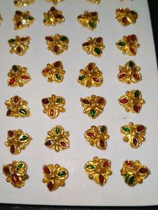 Nose Pin Medium