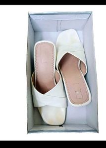 Elegant White Crisscross Heeled Mules