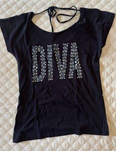 Black off-shoulder Diva Star T-Shirt