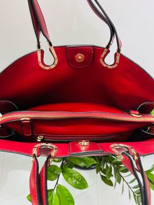 Chic Red Croc Embossed Handbag