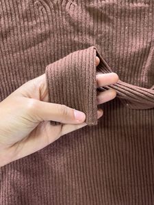Cozy Ribbed V-Neck Long Sleeve Top