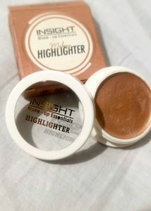 Insight Cream Highlighter-Moonstone bliss