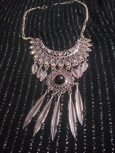 Oxidised neckpiece at discounted price.
