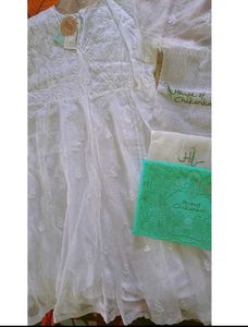 Elegant White Chikankari Kurta