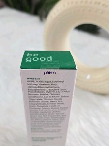 Plum Green Tea &amp; Zinc Sunscreen Gel