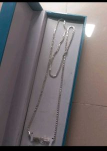 Elegant Silver Chain Necklace