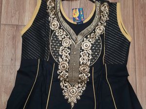 Anarkali Suit With Seleves And Leggings Set 🛍