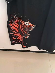 Men's Black ROAR Tiger Graphic Polo T-Shirt