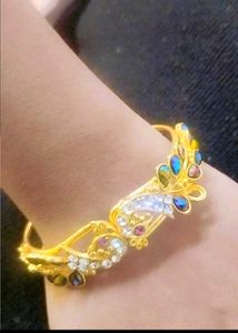 Gorgeous Peacock Crystal Cuff Bracelet