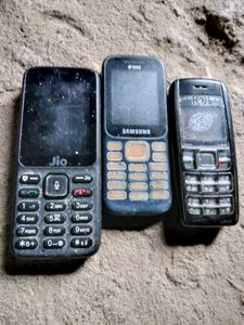 Dead Phone s And Powerbank