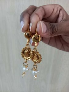 Elegant Pearl Necklace Set