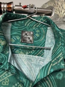 Retro Paisley Print Button-Up Shirt