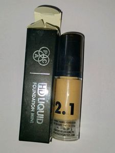 PAC Liquid Foundation ( Combo Shades)