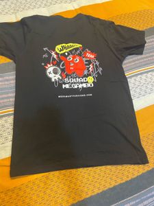 combo of 2 T-shirt white stripes and Black Squad M