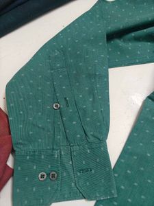 Men's Green Dotted Casual Shirt