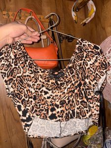 Leopard Print Cropped Top
