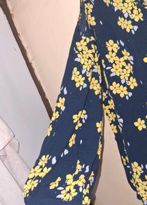 Navy Floral full sleeve sholder cut Tie-Neck Top
